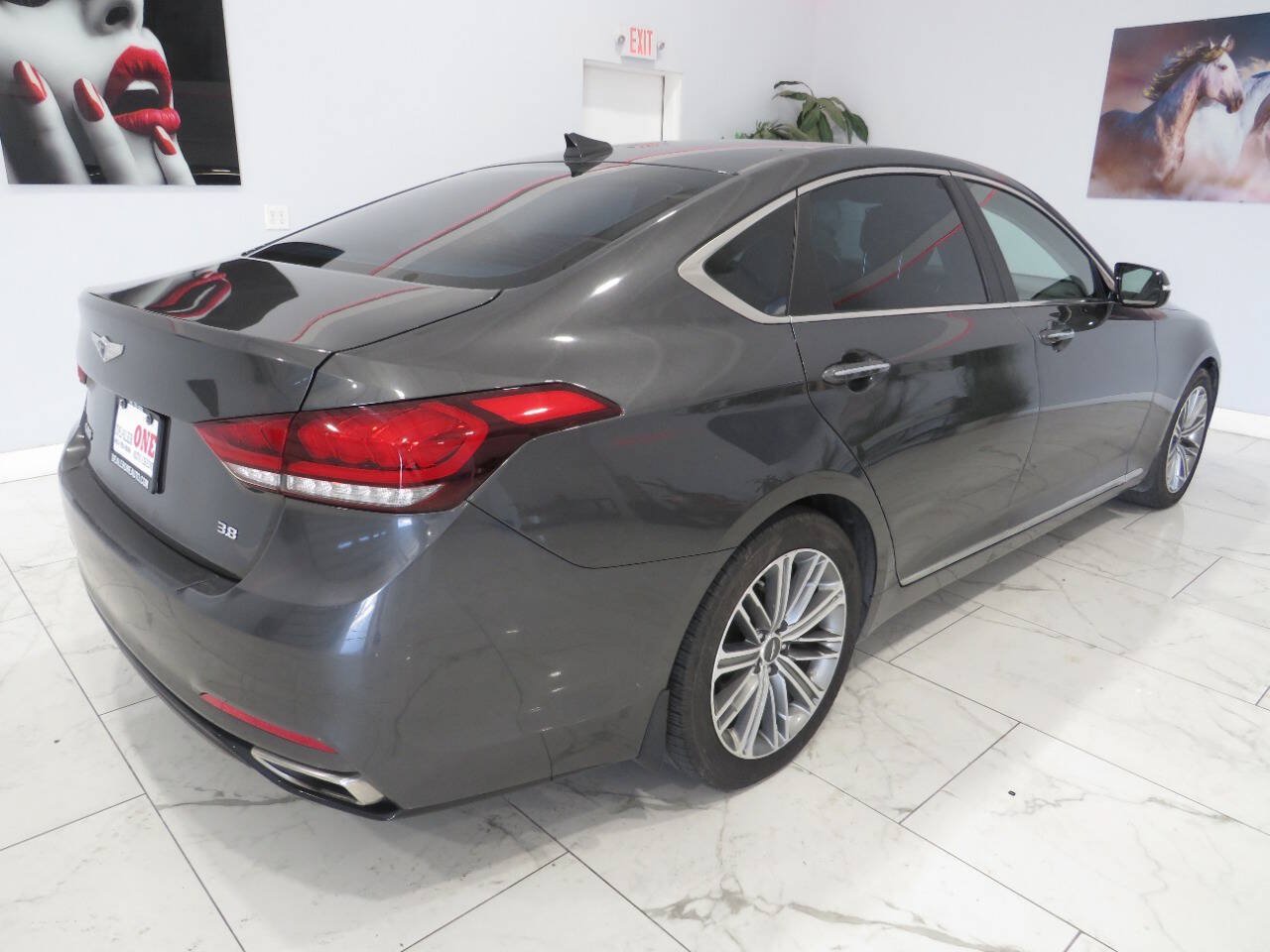 Used 2018 Genesis G80 3.8 RWD image 3