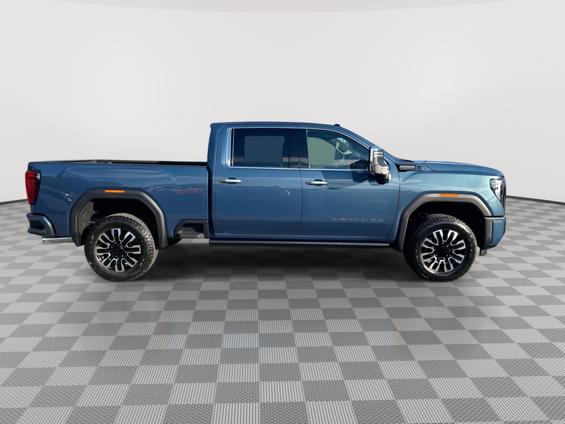 New 2026 GMC Sierra 2500 Denali Ultimate AWD/4WD image 9