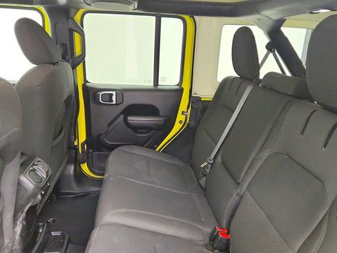 Used 2023 Jeep Wrangler Unlimited w/ Cold Weather Group image 20