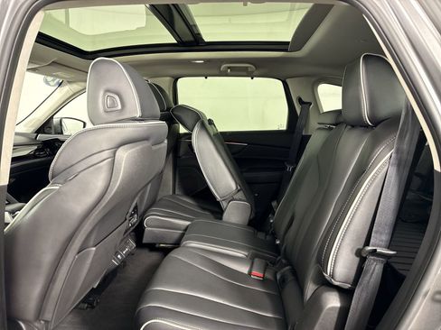 Certified 2022 Acura MDX SH-AWD w/ Advance Package image 24