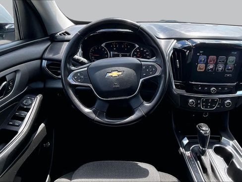 Used 2018 Chevrolet Traverse LT FWD image 4
