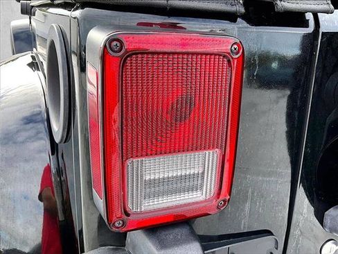 Used 2015 Jeep Wrangler Sahara w/ Connectivity Group image 30