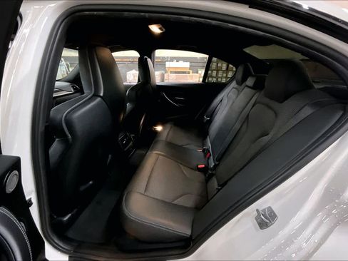 Used 2018 BMW M3 image 27