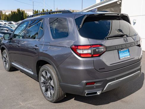 New 2026 Honda Pilot Touring image 8