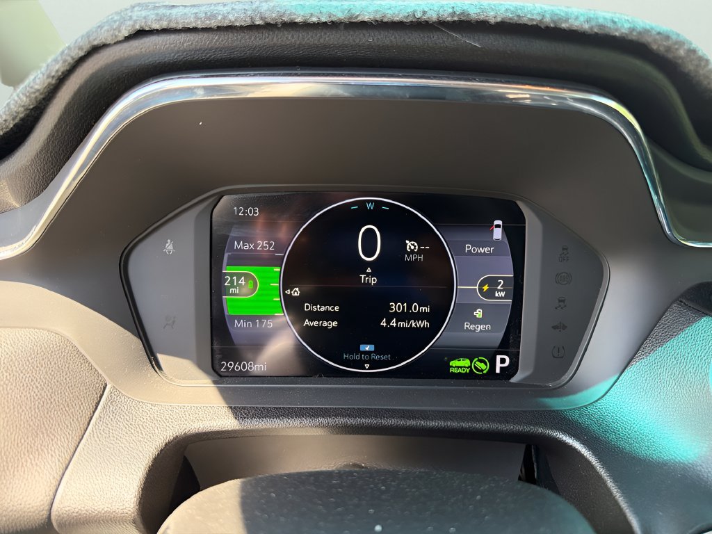 Used 2023 Chevrolet Bolt LT w/ Driver Confidence Package FWD image 6