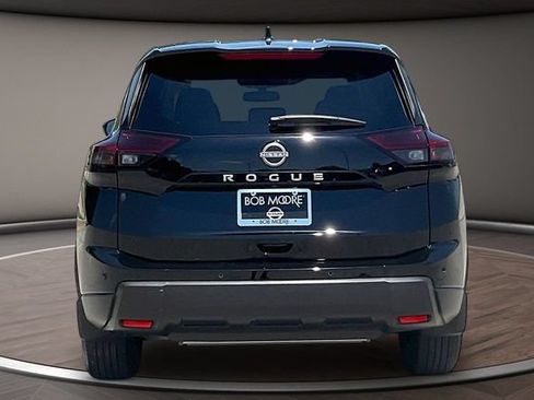 Used 2025 Nissan Rogue S FWD image 4