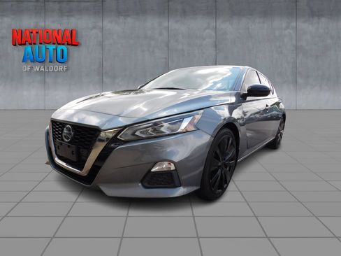 Used 2021 Nissan Altima 2.5 SR FWD image 3
