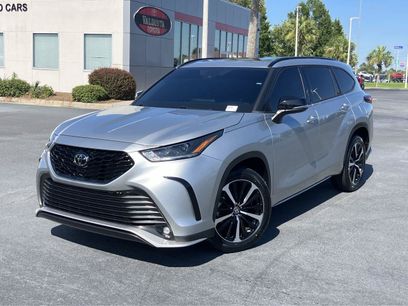 Used 2022 Toyota Highlander XSE