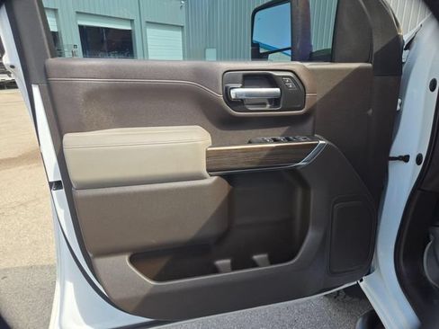 Used 2020 Chevrolet Silverado 2500 LT w/ Texas Edition AWD/4WD image 12