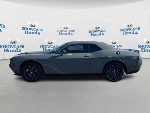 Used 2023 Dodge Challenger SXT w/ Blacktop Package image 4