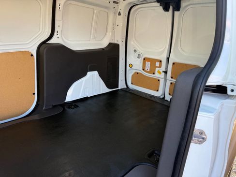 Used 2021 Ford Transit Connect XLT image 27