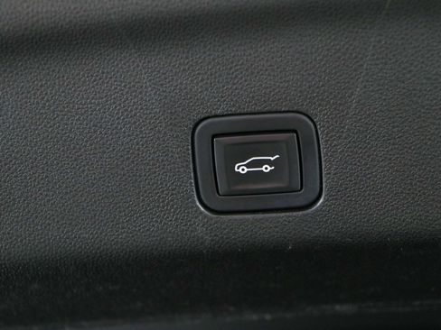 Used 2023 GMC Yukon Denali w/ Denali Reserve Package AWD/4WD image 36