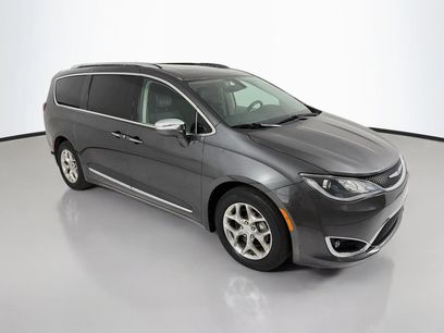Used 2019 Chrysler Pacifica Limited