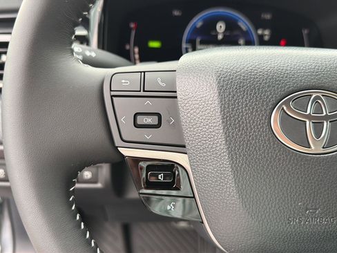 New 2026 Toyota Camry SE FWD image 21