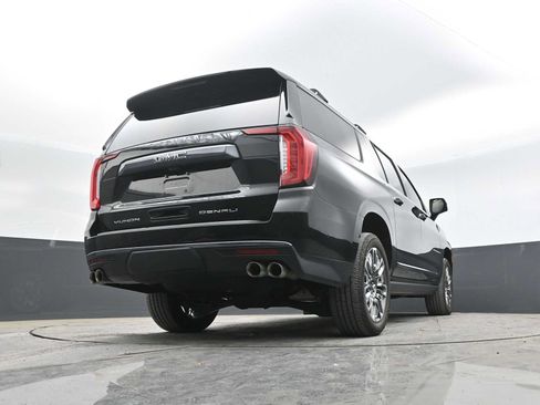 Used 2023 GMC Yukon XL Denali Ultimate AWD/4WD image 57