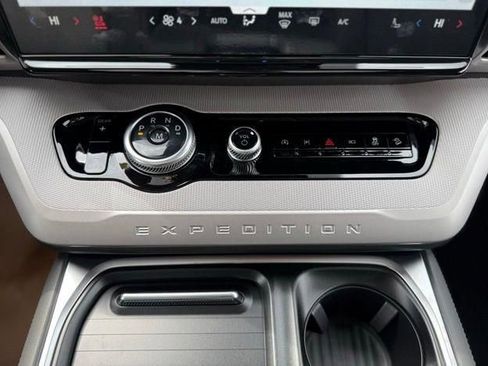 New 2026 Ford Expedition Max Active image 27