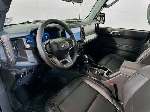 New 2026 Ford Bronco Badlands image 6