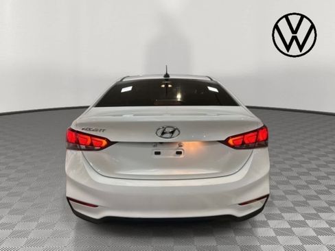 Used 2019 Hyundai Accent Limited image 4