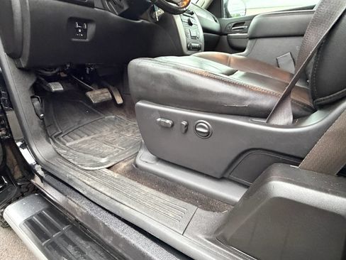 Used 2013 Chevrolet Silverado 2500 LTZ w/ LTZ Plus Package AWD/4WD image 39