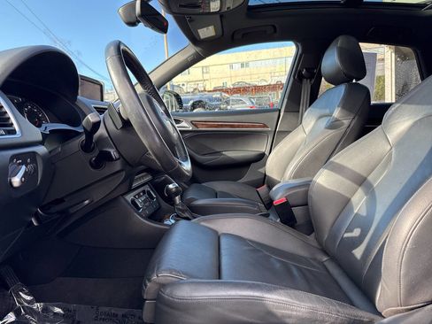 Used 2018 Audi Q3 2.0T Premium Plus w/ Premium Plus Package image 29