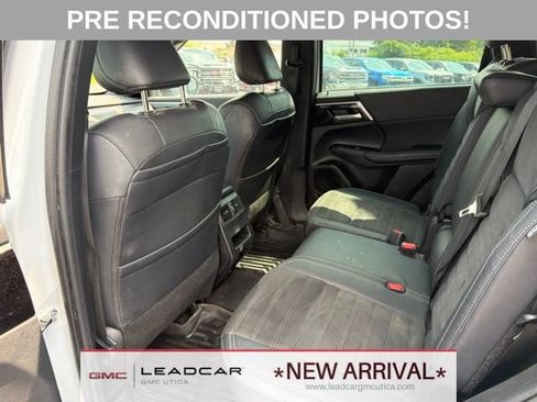 Used 2023 Mitsubishi Outlander SE Black Edition AWD/4WD image 18