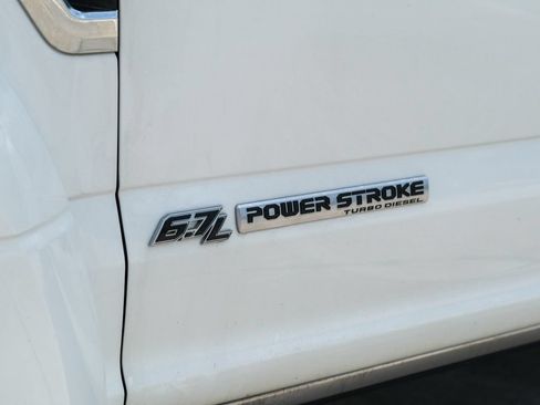 Used 2022 Ford F450 Platinum w/ FX4 Off-Road Package AWD/4WD image 26
