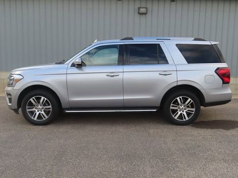 Used 2023 Ford Expedition Limited AWD/4WD image 11