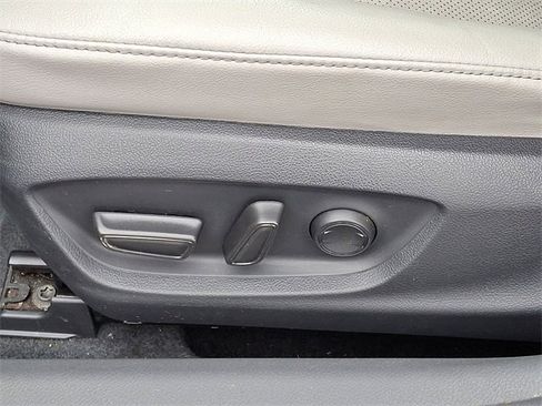 Certified 2023 Toyota Camry XLE image 15