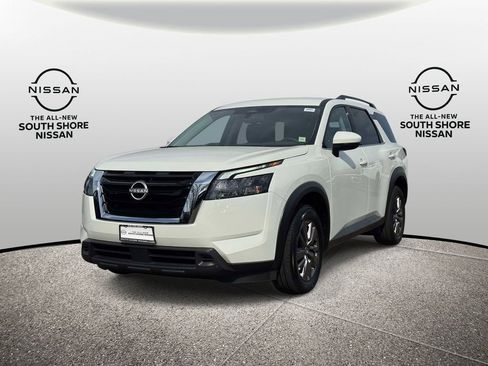 Used 2025 Nissan Pathfinder SV AWD/4WD image 4