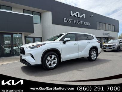 Used 2024 Toyota Highlander LE