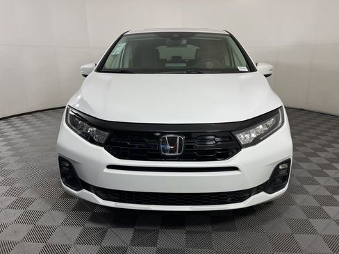 New 2026 Honda Odyssey Touring image 7