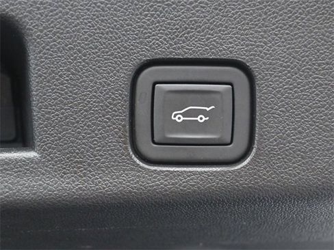 Used 2024 Chevrolet Traverse RS w/ LPO, Floor Liner Package image 36