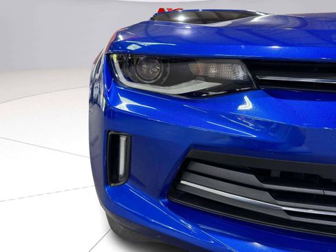 Used 2017 Chevrolet Camaro LT RWD image 11