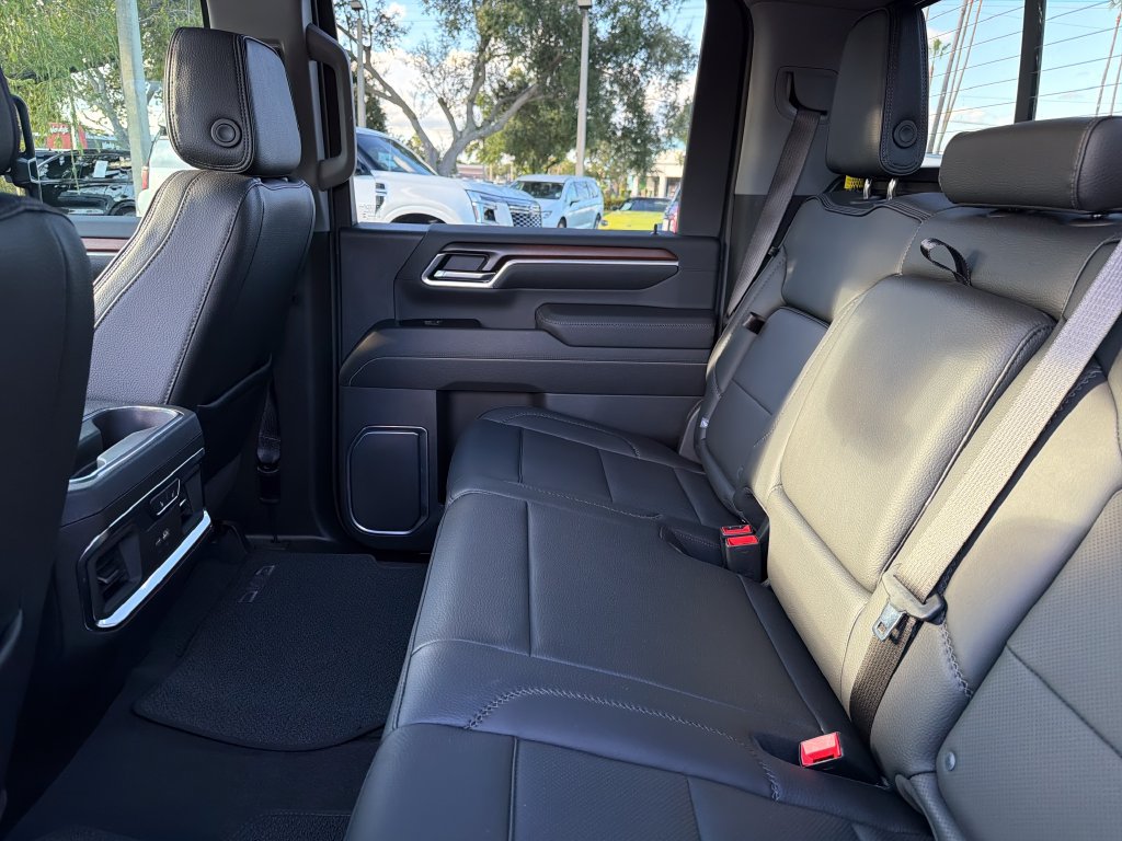 Used 2026 GMC Sierra 2500 Denali w/ Denali Reserve Package AWD/4WD image 32