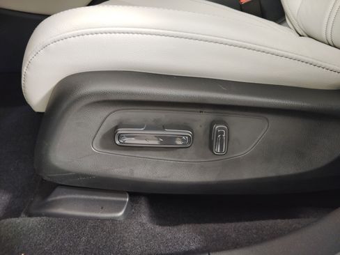 Certified 2026 Honda HR-V EX-L image 13