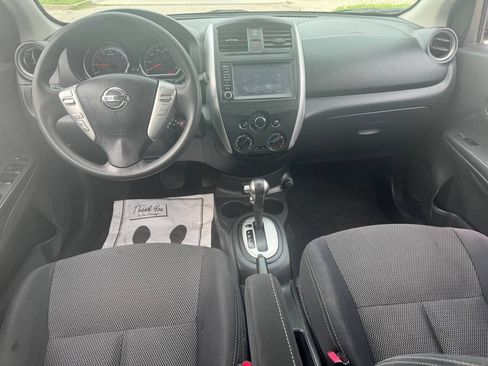 Used 2018 Nissan Versa SV FWD image 13