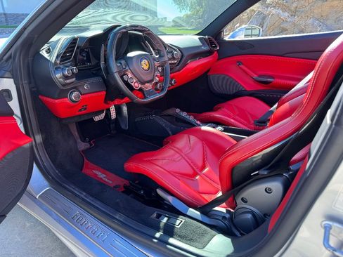Used 2019 Ferrari 488 Spider image 22