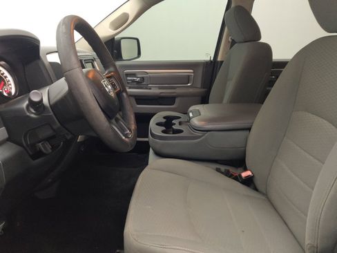 Used 2017 RAM 1500 Classic SLT AWD/4WD image 17