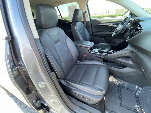 Certified 2021 Buick Envision Essence w/ Sport Touring Package AWD/4WD image 13