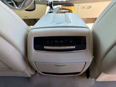 Used 2022 Cadillac Escalade Sport Platinum RWD image 18