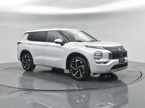 Used 2024 Mitsubishi Outlander SEL FWD image 54