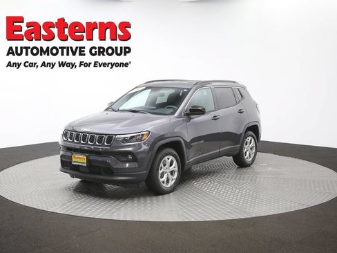 Used 2024 Jeep Compass Latitude AWD/4WD image 50