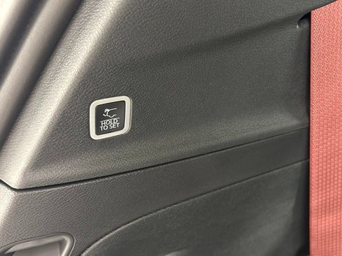 New 2027 Chrysler Pacifica Select FWD image 22