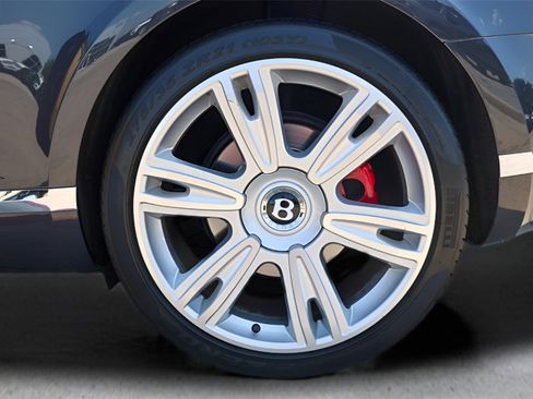 Used 2015 Bentley Continental GT image 24
