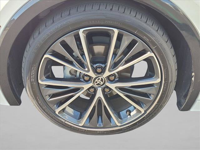 Used 2023 Toyota Prius XLE FWD image 23