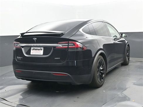 Used 2017 Tesla Model X 100D image 6