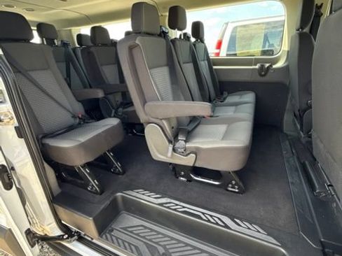 Used 2024 Ford Transit 350 XLT RWD image 22