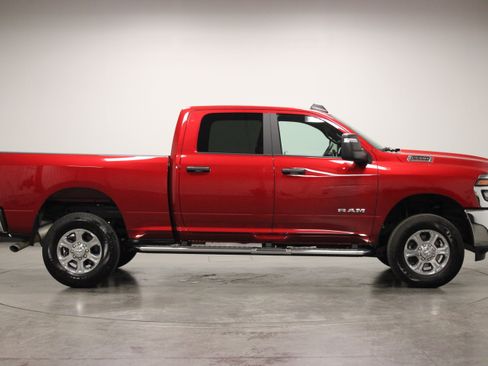 Used 2026 RAM 2500 Big Horn AWD/4WD image 9