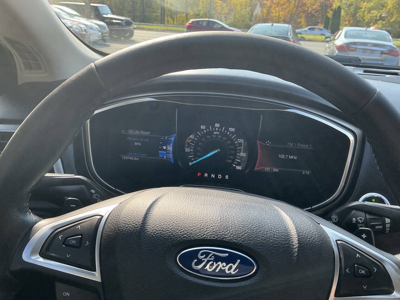 Used 2017 Ford Fusion SE w/ Fusion SE Technology Package FWD image 27