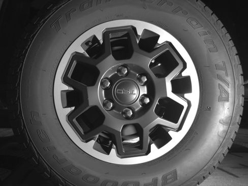 Used 2025 Toyota Tacoma TRD Off-Road AWD/4WD image 14